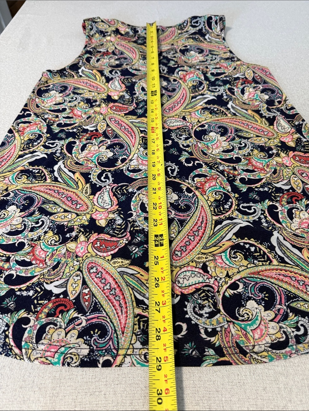 Ember Sleeveless Button down Paisley V-Neck Top in Navy SZL - Picture 12 of 15